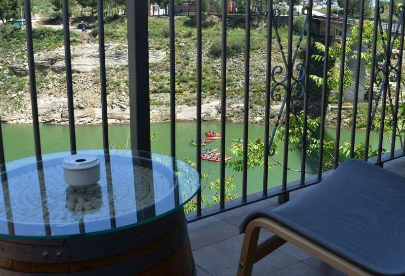 اتاق استاندارد با تراس, Iznájar Suites