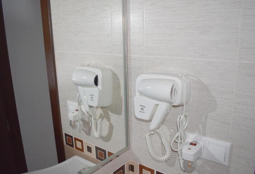اتاق استاندارد, Iznájar Suites