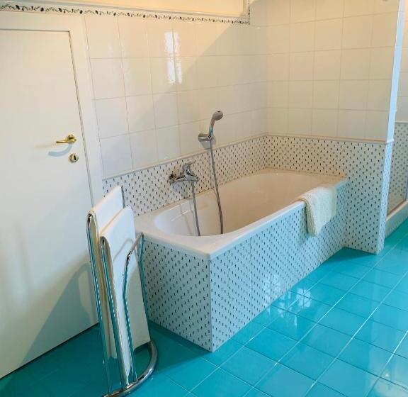 Полулюкс, Viaggio Della Vita B&b