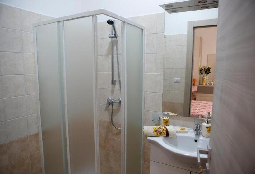Номер Стандарт Трехместный, B&b G.verdi