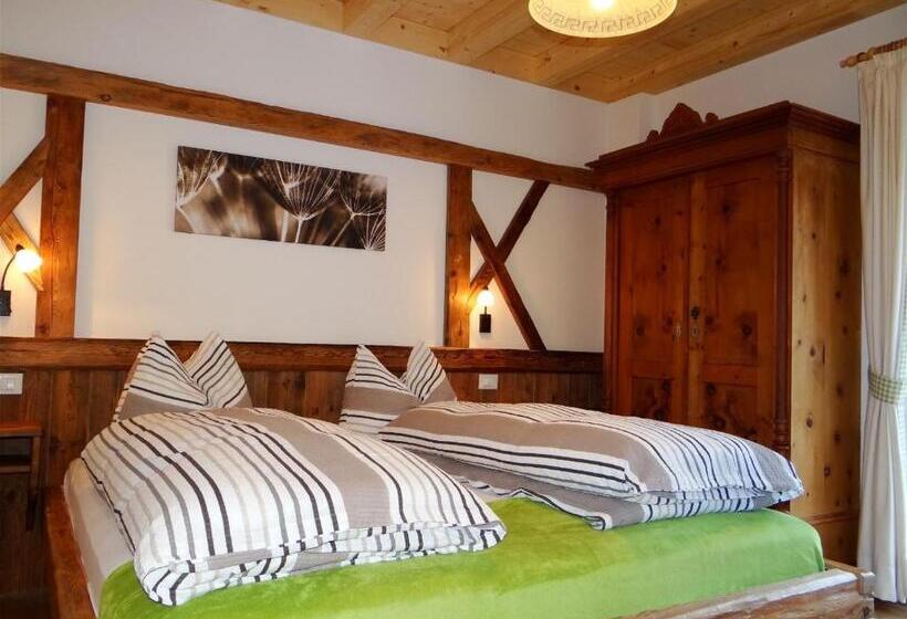 Семейный Номер, Hochwieserhof