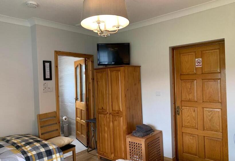 בונגלו משפחתי, Bridgeview B&b