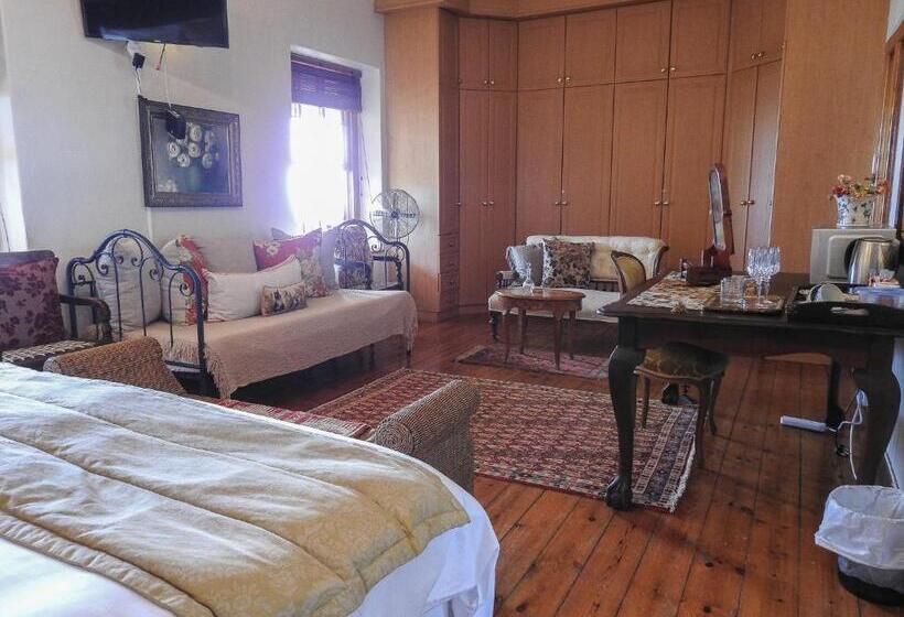 Номер Стандарт Трехместный, New Stone Manor