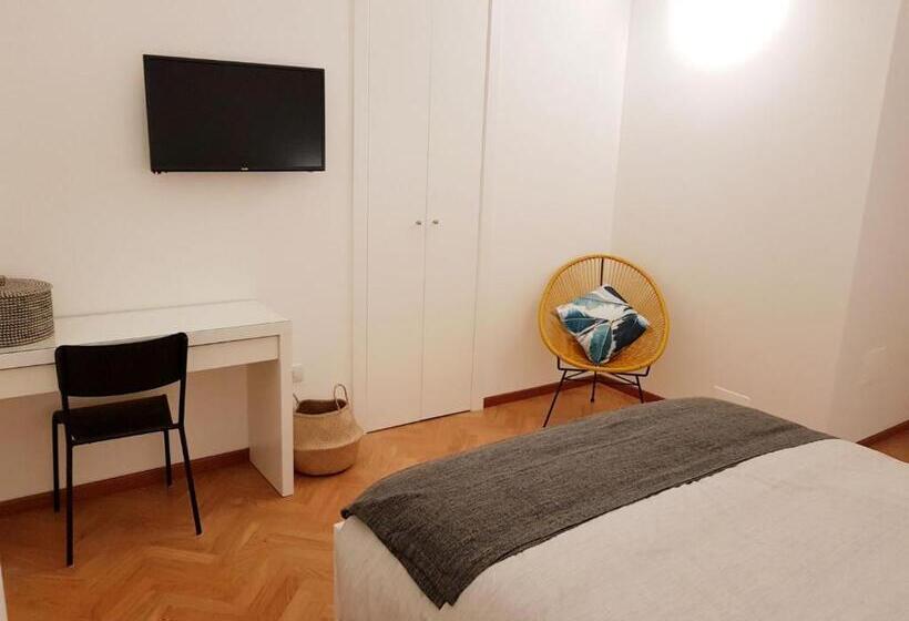 Номер Стандарт с Балконом, Borgoantico34   Luxury Room