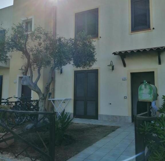 آپارتمان 1 خوابه با چشم‌انداز باغ, Torre Sances House