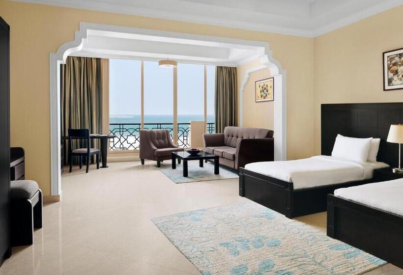 Номер Deluxe, Al Hamra Residence