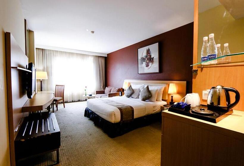 キングサイズベッドのデラックスルーム, Grand Serela Setiabudhi Bandung