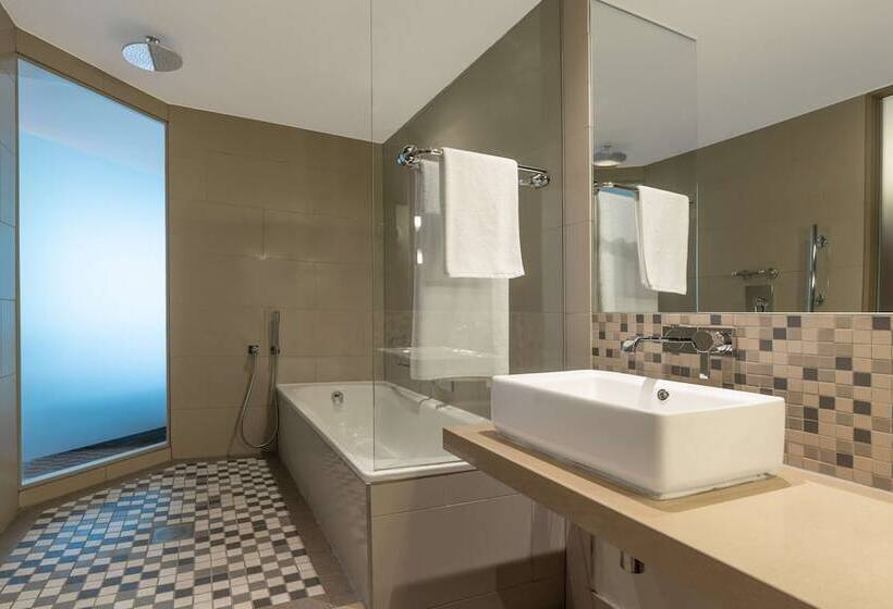 Номер Стандарт, Radisson Blu Gautrain Hotel, Sandton Johannesburg