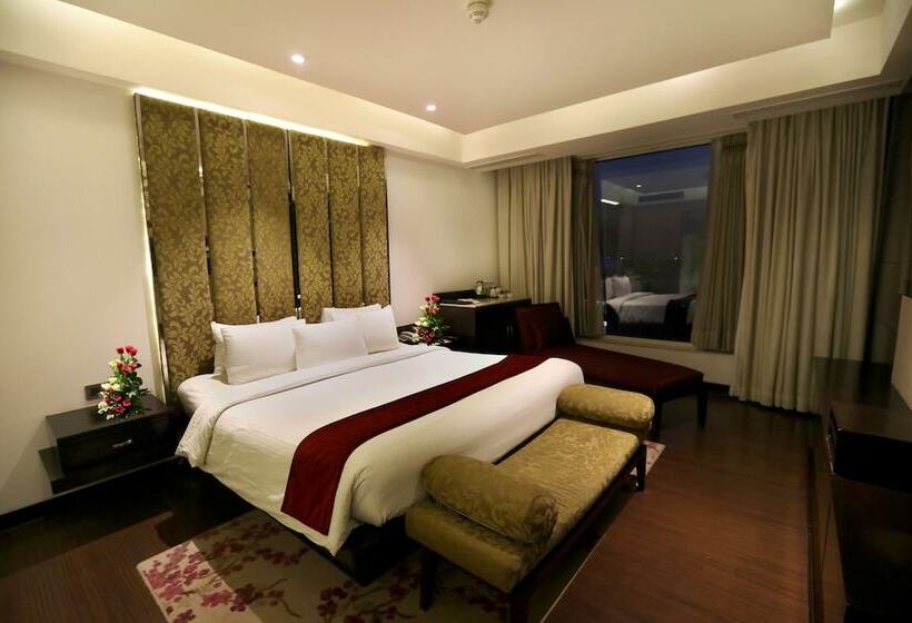 带大床的豪华间, Royal Orchid Jaipur, Tonk Road