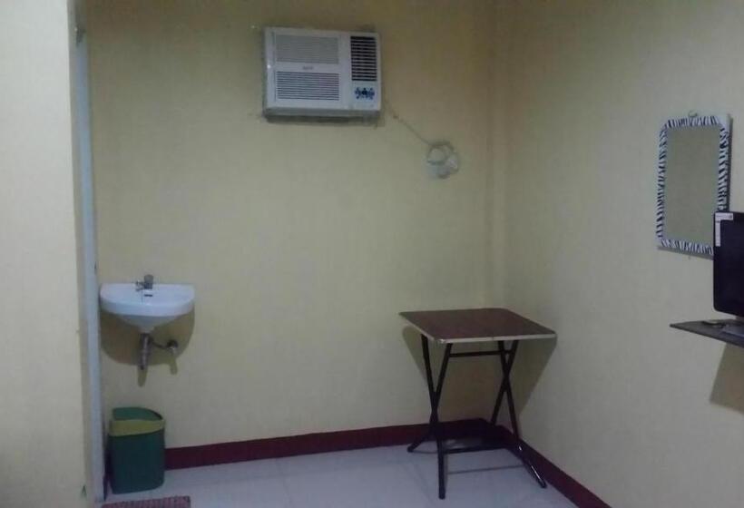 Номер Economy, Rms Travellers Inn   Hostel