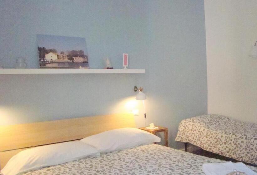 Трехместный Номер Классика, Affittacamere Orbetello Centro