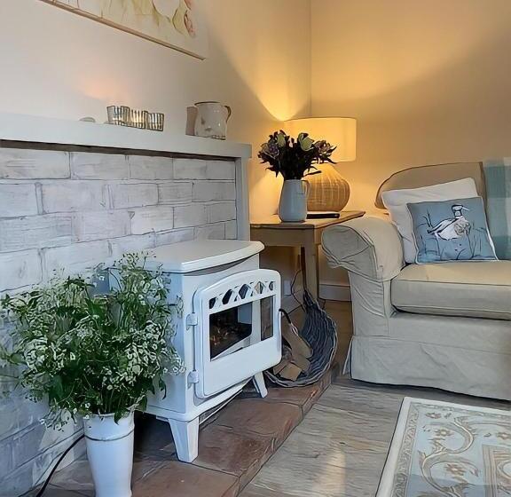 Дом 1 Спальня, Bramble Cottage At Waingrove Farm