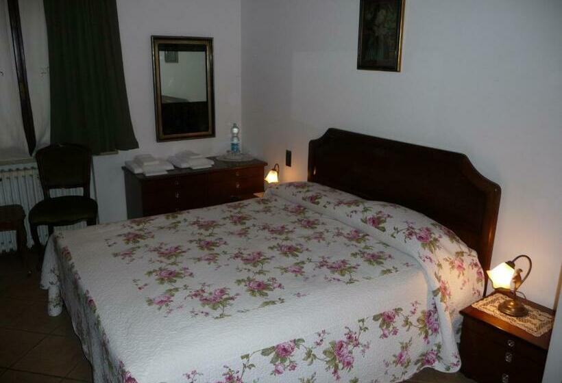 اتاق استاندارد, B&b Al Parco