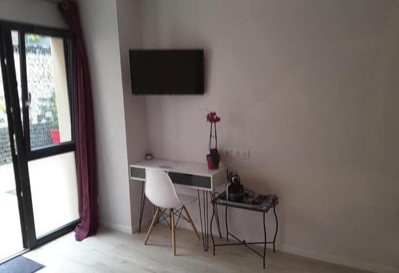 اتاق استاندارد سه نفره, Villa Vi Lyon Est Chambres D Hôtes