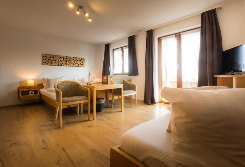 اتاق استاندارد سه تخته با بالکن, Landgasthof Ritter