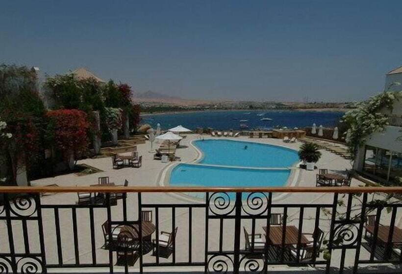 اتاق سوپریور با چشم‌انداز دریا, Eden Rock Hotel Namaa Bay