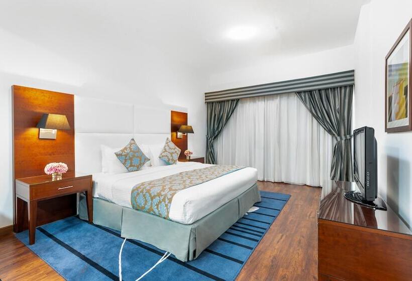 Номер Deluxe Кровать Кинг, Golden Sands Hotel & Residences