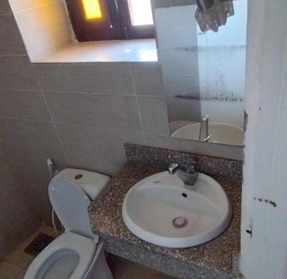 اتاق سوپریور خانوادگی, Jowhara