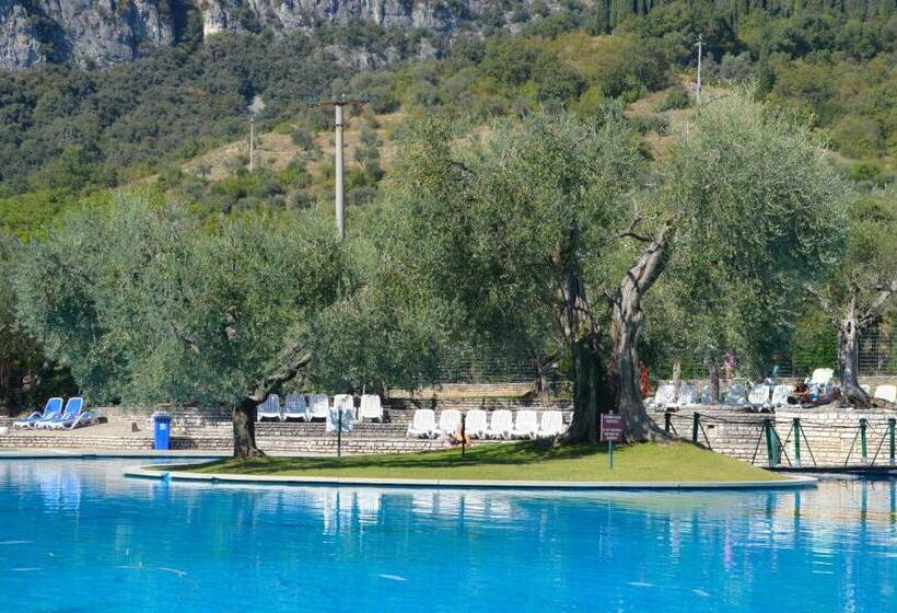 شقة غرفة واحدة, Garda Apartments In Euroresidence