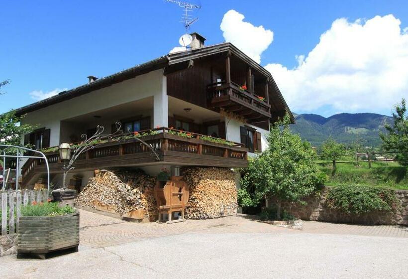 침실 2개 아파트, Agritur Chelodi