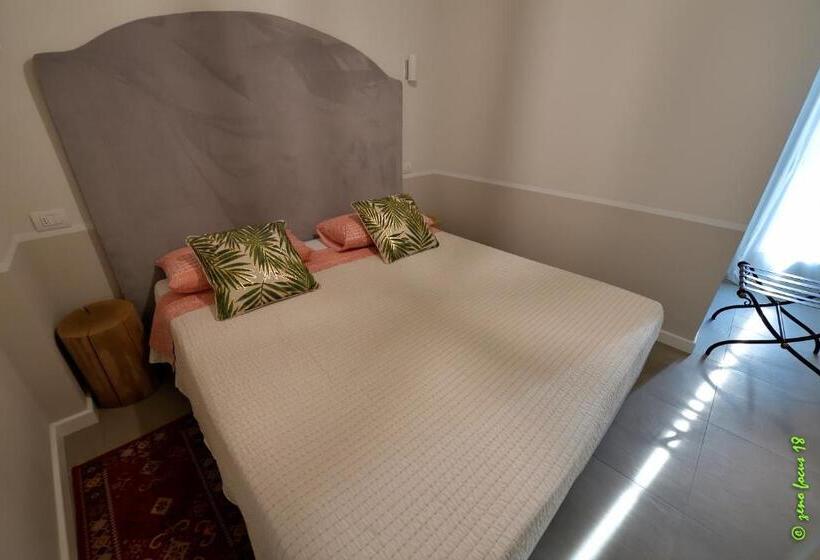 اتاق استاندارد, Spagnoi Rooms