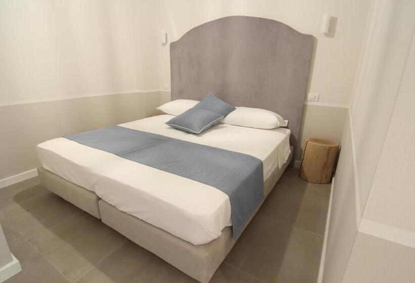 اتاق استاندارد, Spagnoi Rooms