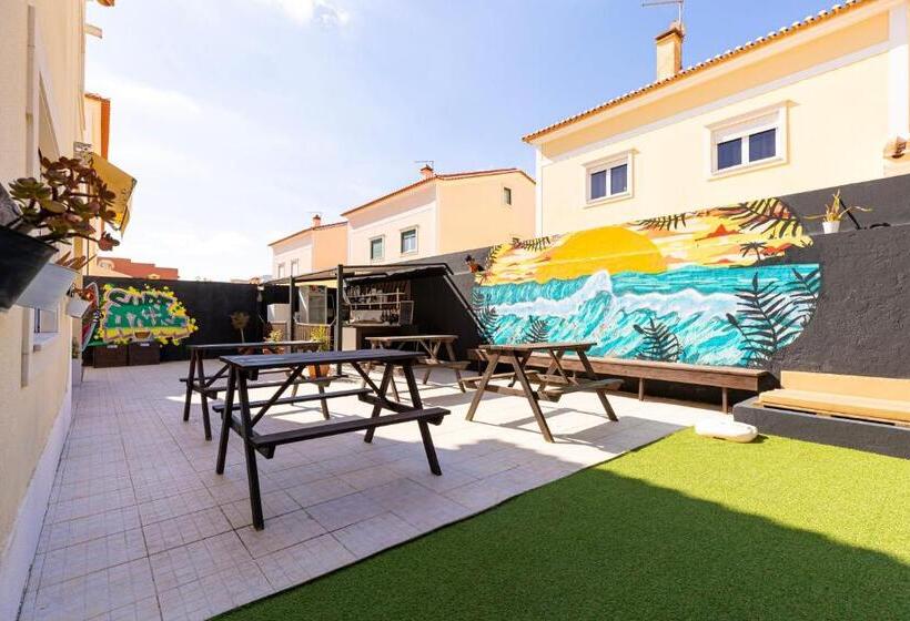 Номер Стандарт, Pineapple Surf House
