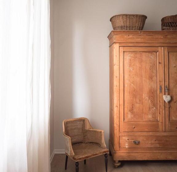 Quarto Deluxe, Le Molina B&b