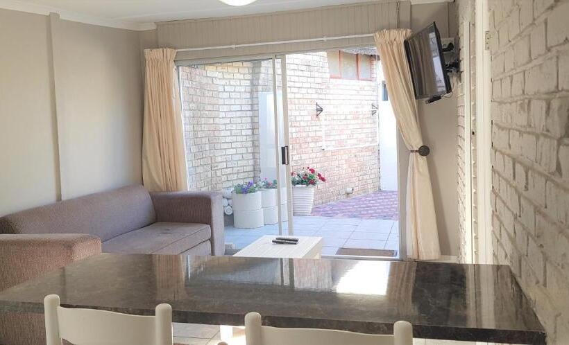 Family Suite, Kelzane Self Catering