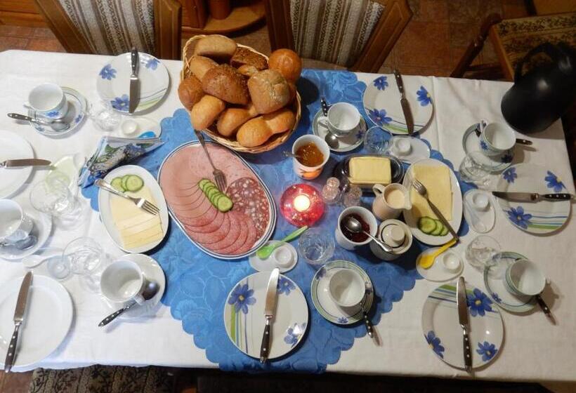 Номер Стандарт, Pension Ute