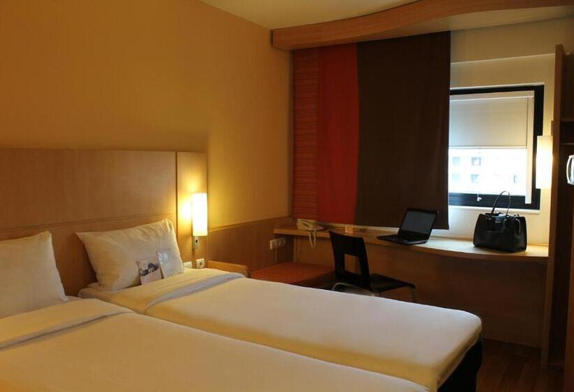 Номер Стандарт, Ibis Constantine
