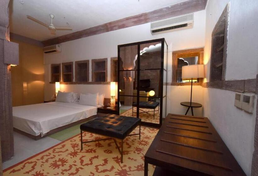 스위트, Raas Jodhpur