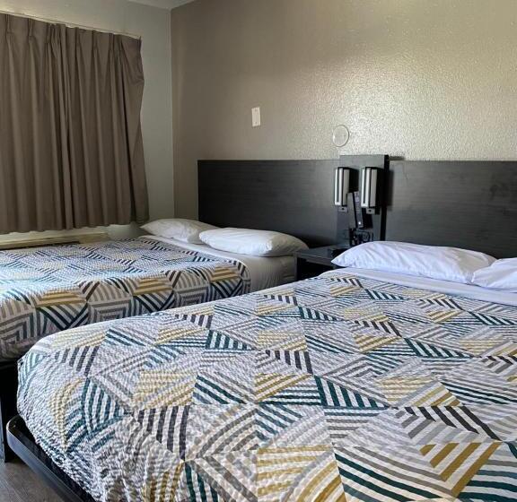 Четырехместный номер Премиум, Motel 6 Lantana West Palm Beach, Fl