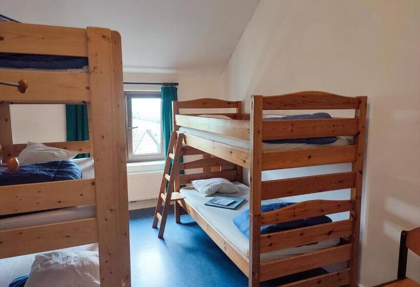 Семейный Номер, Le Fagotin   Youth Hostel