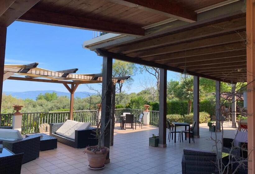 Номер Стандарт Вид на Море, Villa Zufrò
