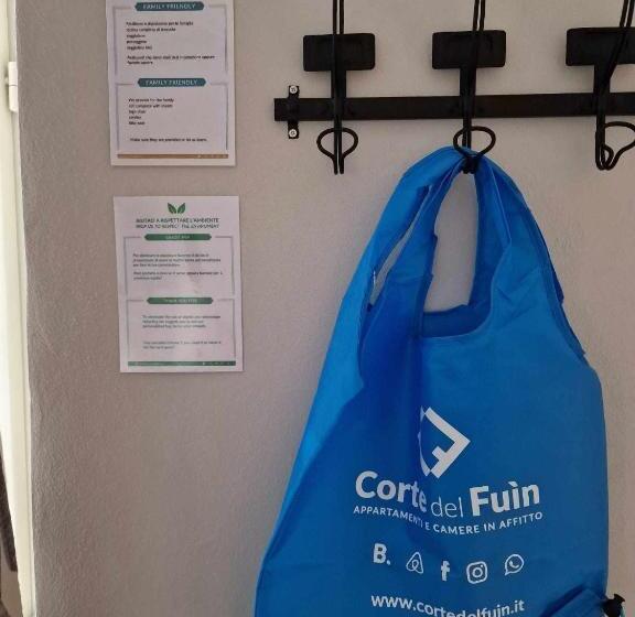 اتاق استاندارد, Corte Del Fuin