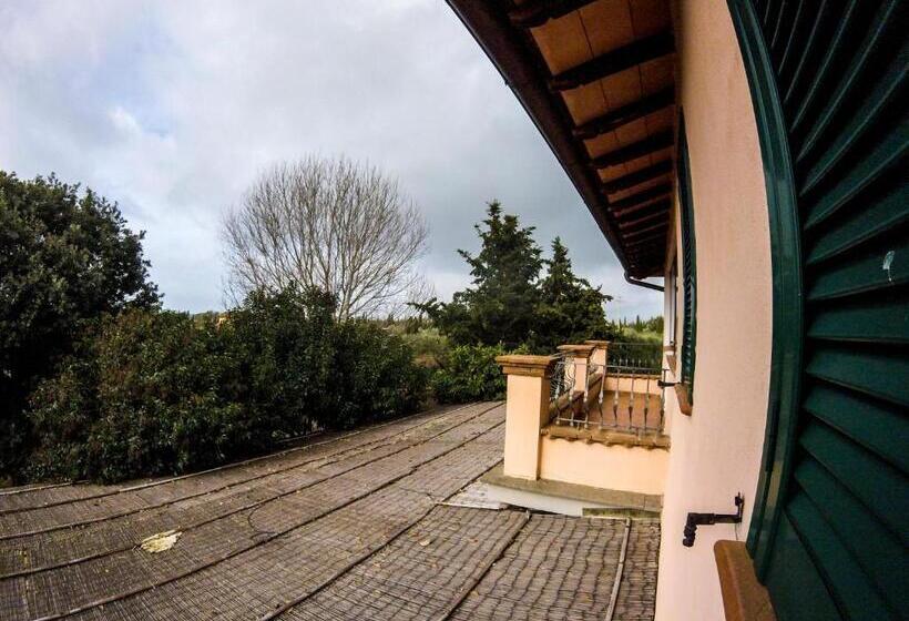 Apartamento 1 Dormitório com Sacada, Villa Enli