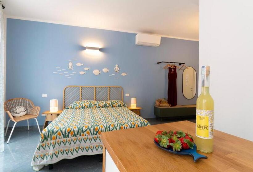 Quarto Deluxe com Sacada, Ca De Gianchi   Verdeblù