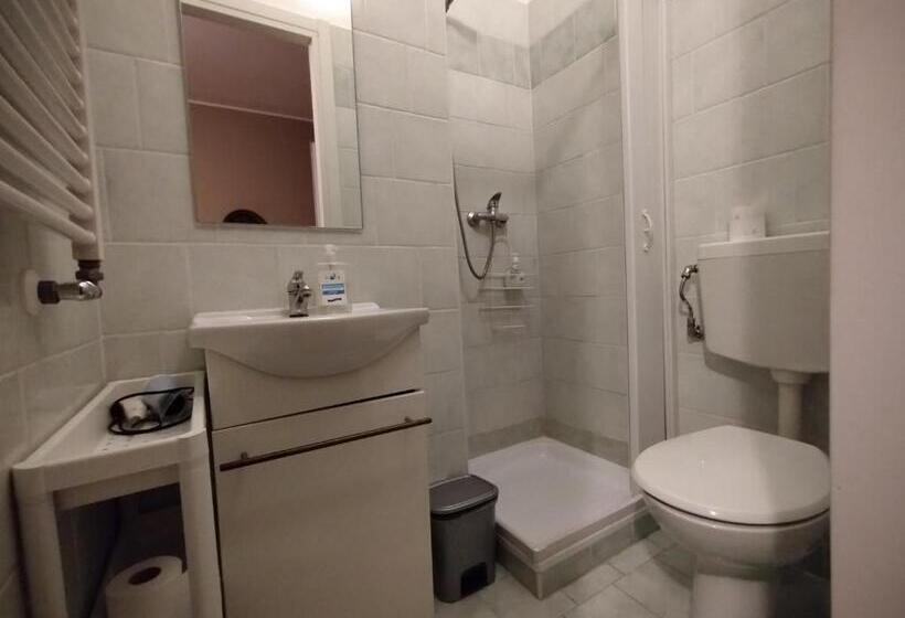 Номер Стандарт, Easyroom Schio