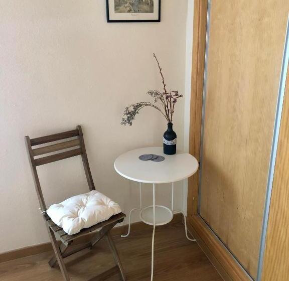 Номер Стандарт, House Of The Three Marias
