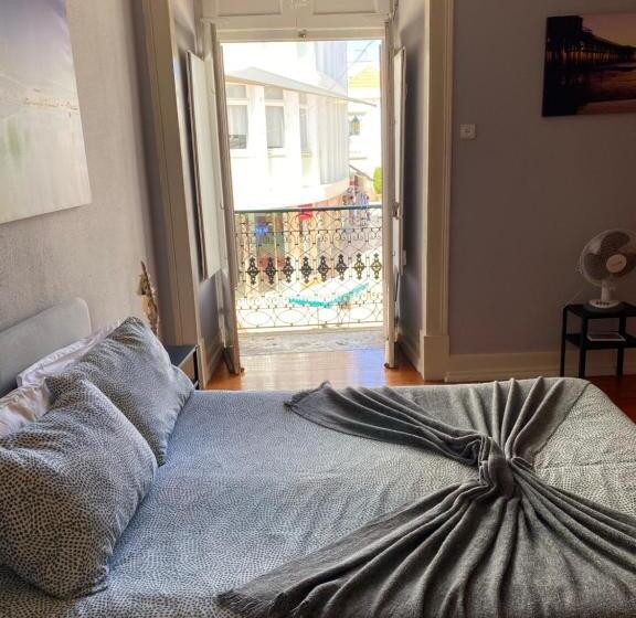 Quarto Triplo Standart, Faroway Hostel