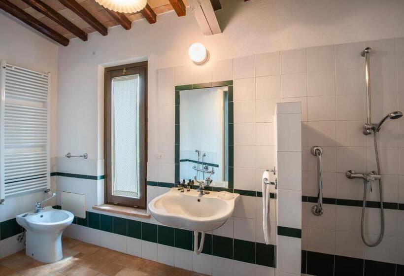 Дом 2 Спальни, Fonte Sala