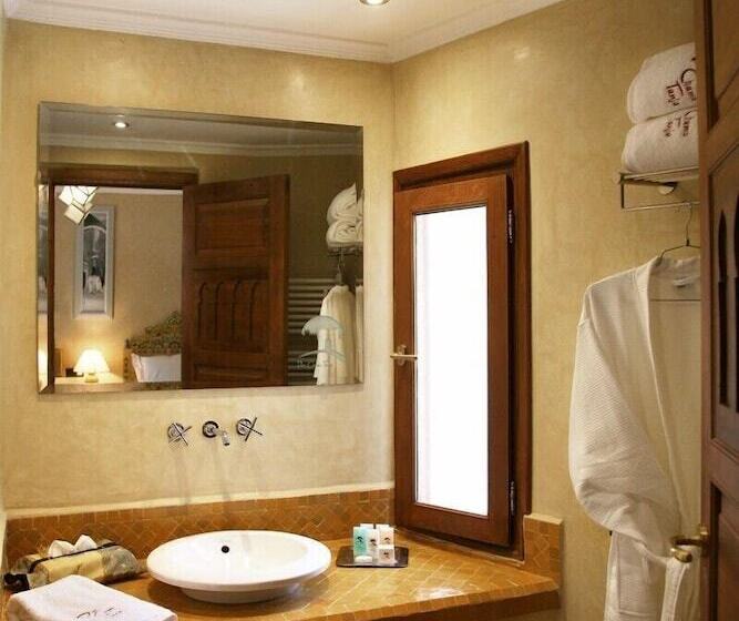 Quarto Estandar, Dar Chams Tanja
