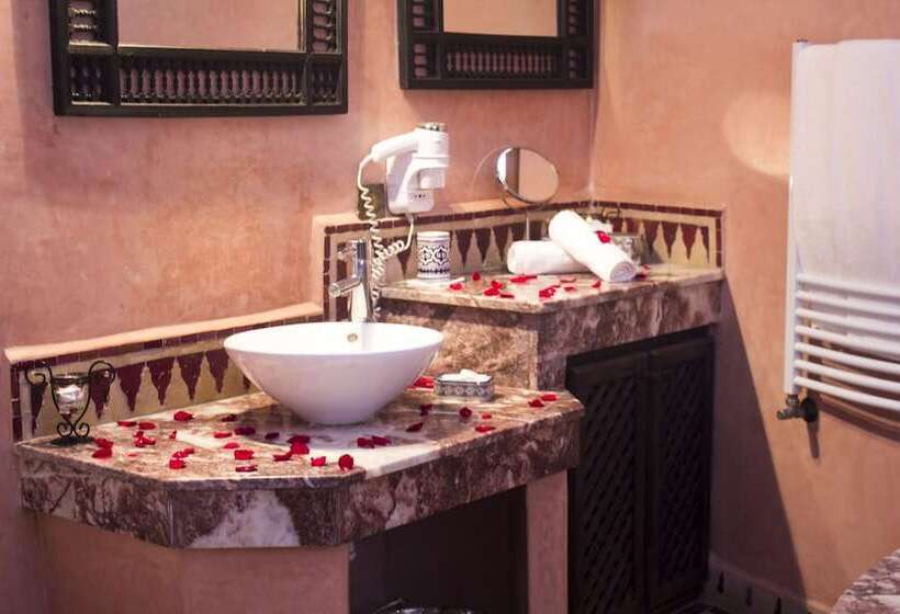سوییت, Riad Alya