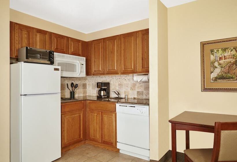 Люкс, Staybridge Suites Milwaukee Airport South, An Ihg
