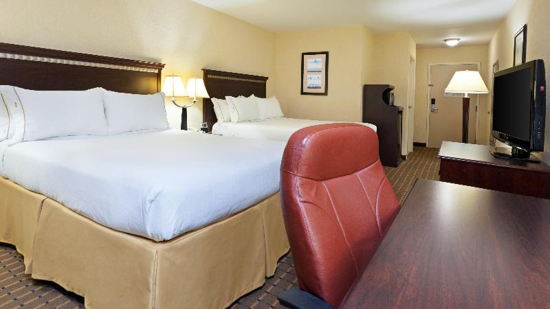 适合残疾人士使用的带超级大床的标准间, Holiday Inn Express And Suites Allentown West, An Ihg