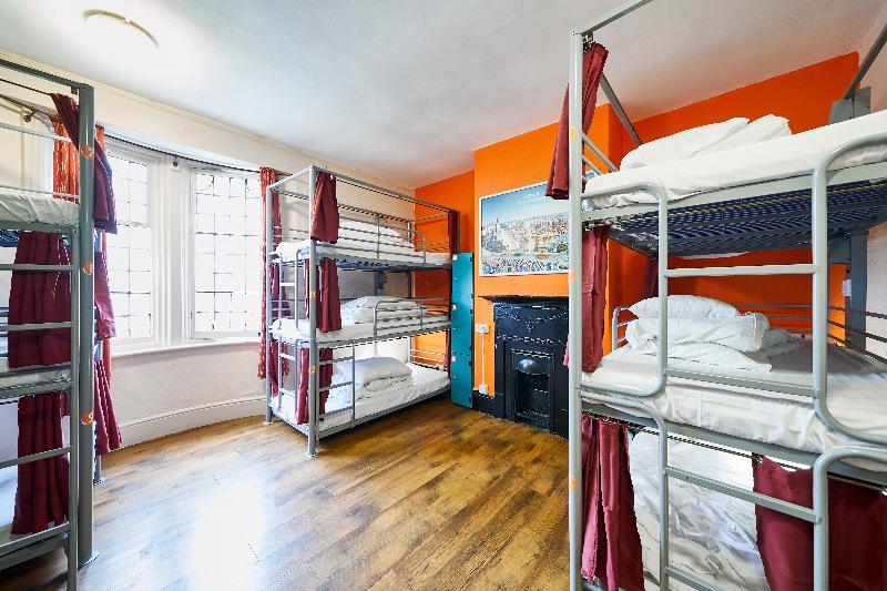 带共用卧室公用房间的床, St Christopher S Hammersmith