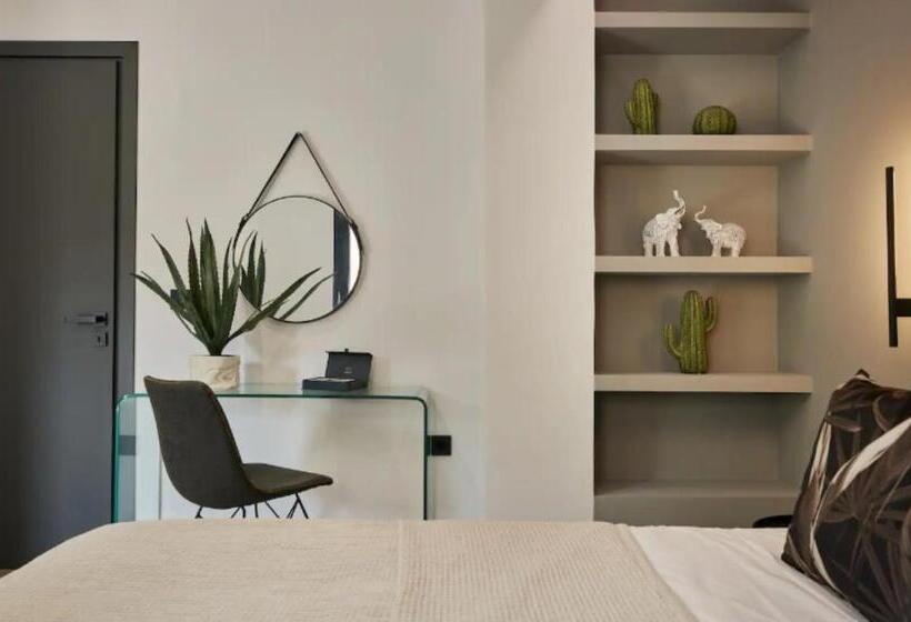سوئیت با بالکن, Iniohos Zante Hotel & Suites