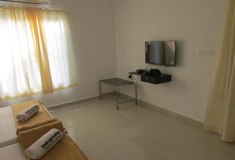 Quarto Triplo Deluxe, Indraprastha Tourist Home
