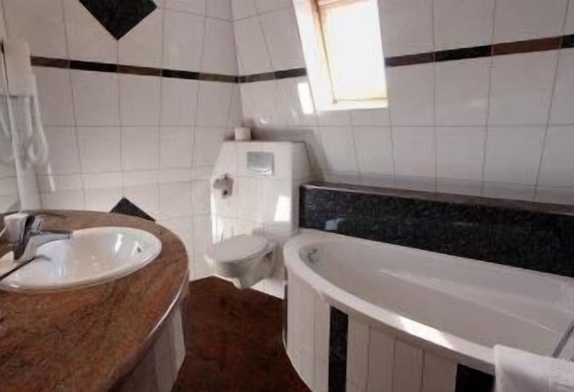اتاق استاندارد سه نفره, Aparthotel Astro   Nichtraucher